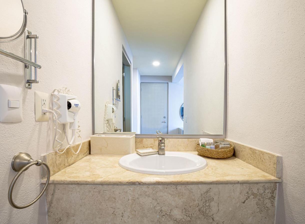 Suite con 2 Camere da Letto Fronte Spiaggia